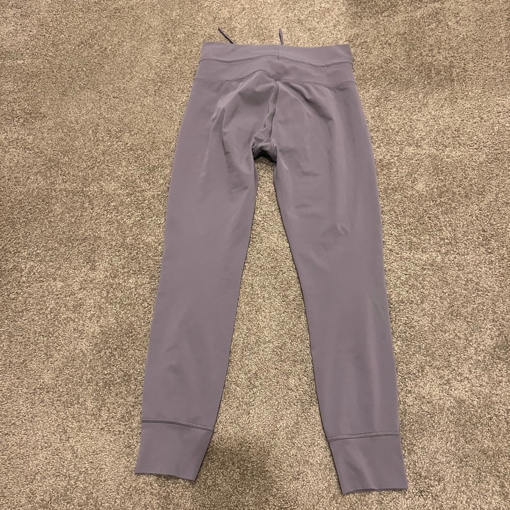 Vuori leggings. Size medium. - Picture 3 of 3